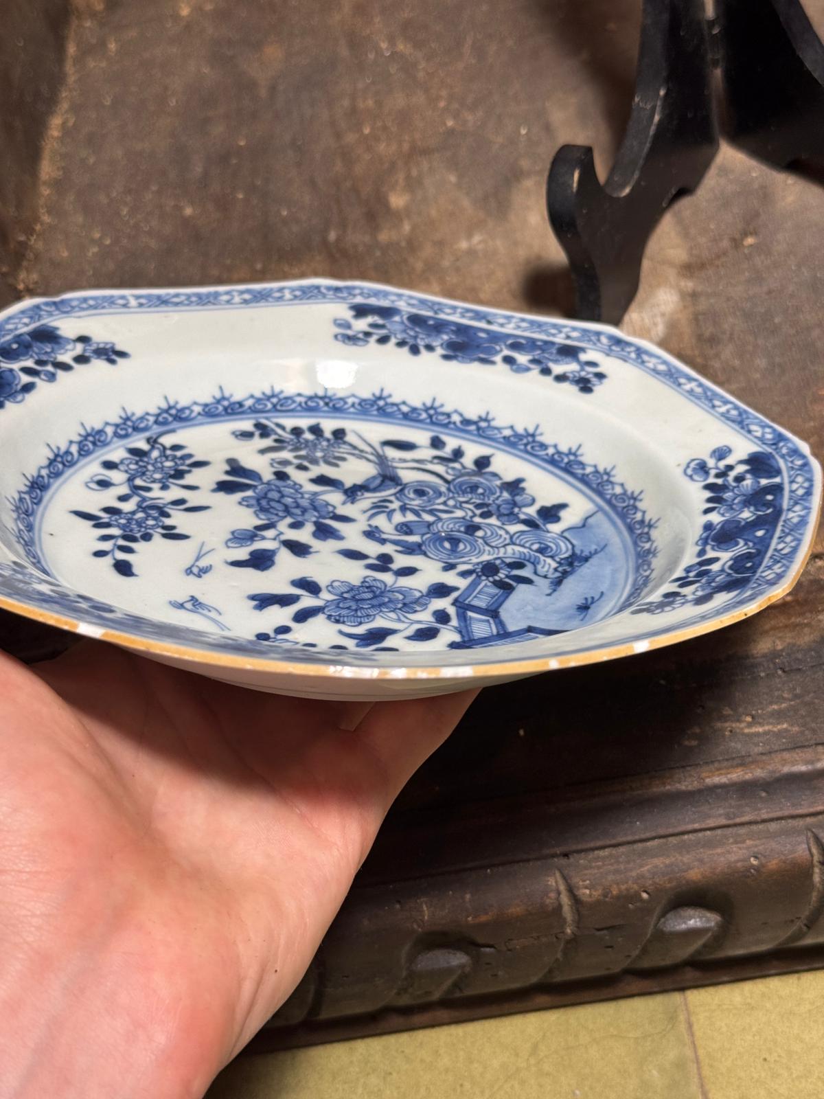 Coppia di Piatti Cinesi Periodo Qianlong (1736-1795)