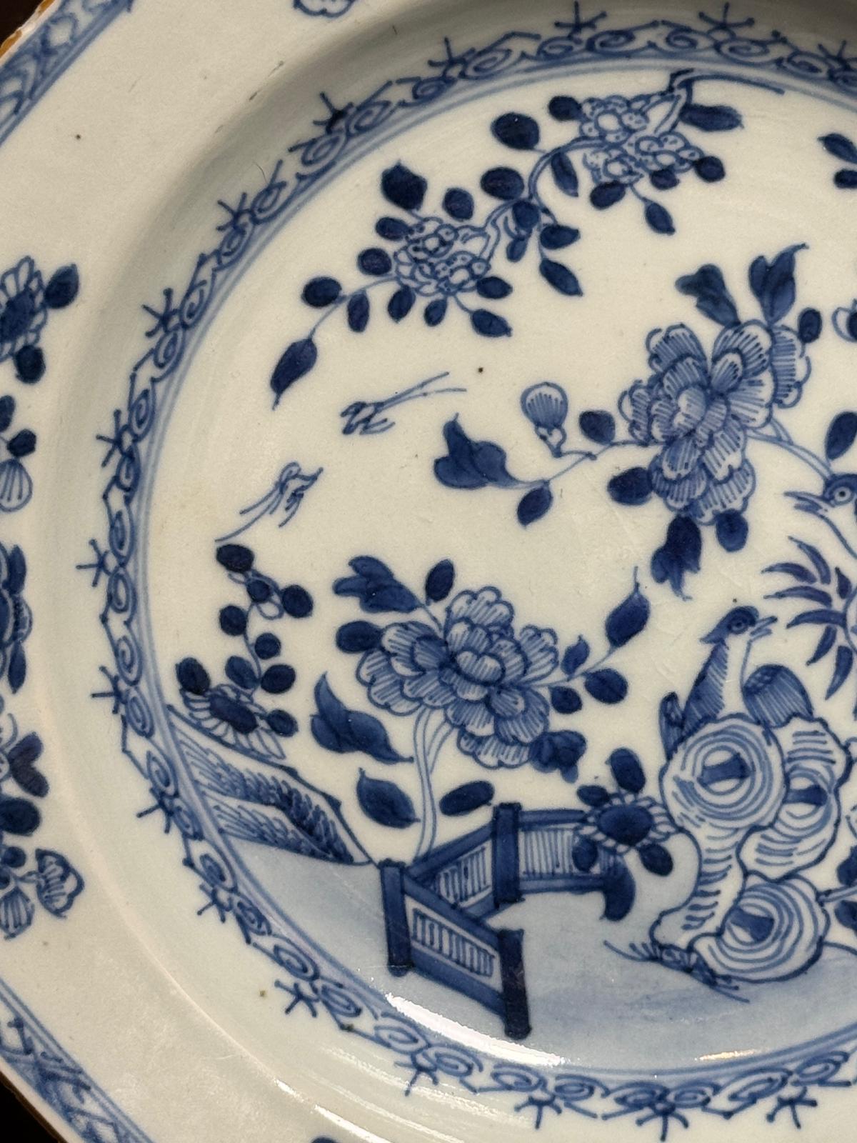 Coppia di Piatti Cinesi Periodo Qianlong (1736-1795)
