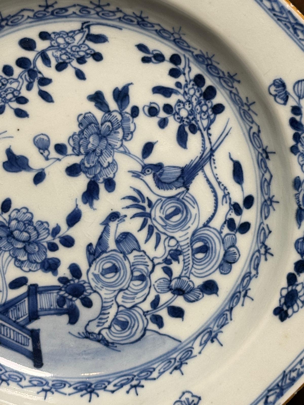 Coppia di Piatti Cinesi Periodo Qianlong (1736-1795)