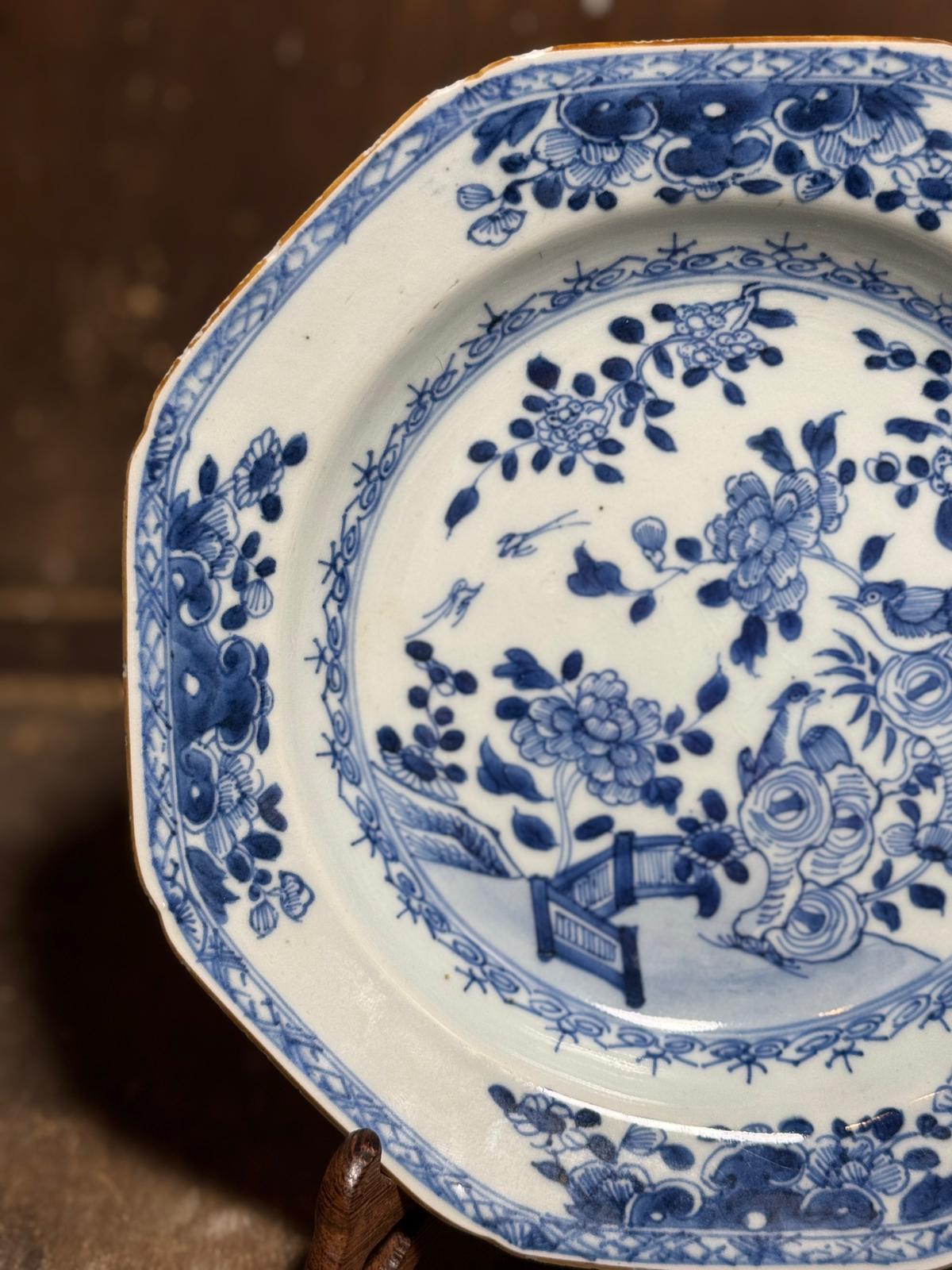 Coppia di Piatti Cinesi Periodo Qianlong (1736-1795)